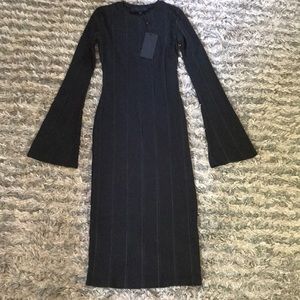 💥KENDALL + KYLIE Long-Sleeve Black Dress💥